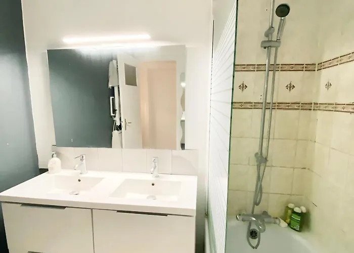 Διαμέρισμα Private In Shared - Lormont- P4-1 Lormont